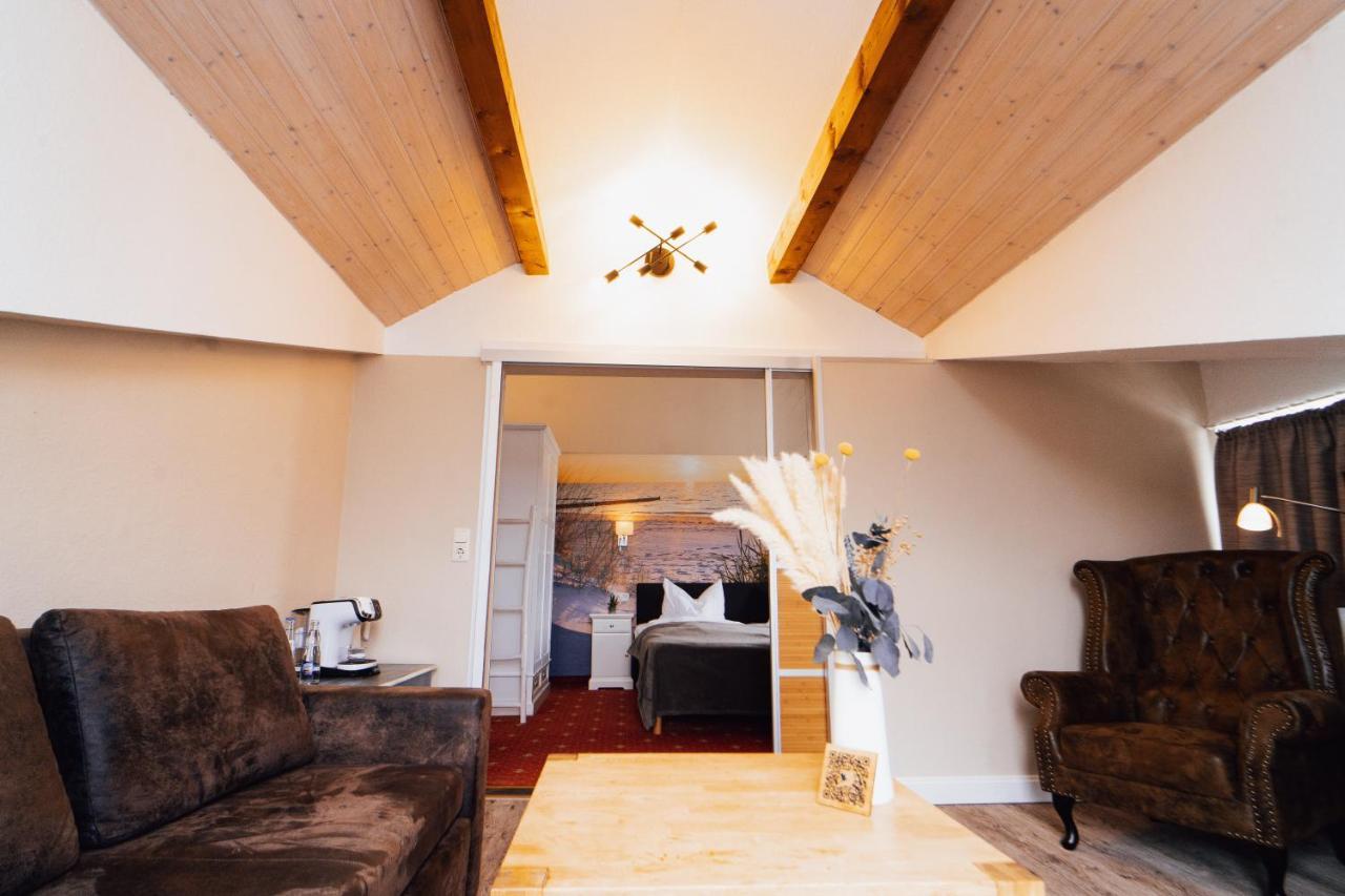 Small Suite