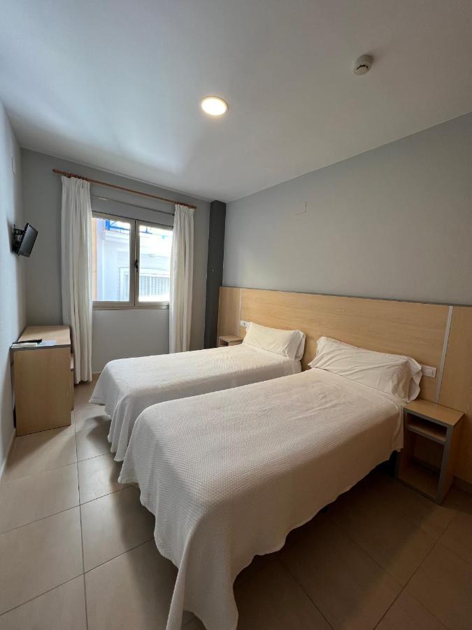Twin Room,1388788721:JPEG