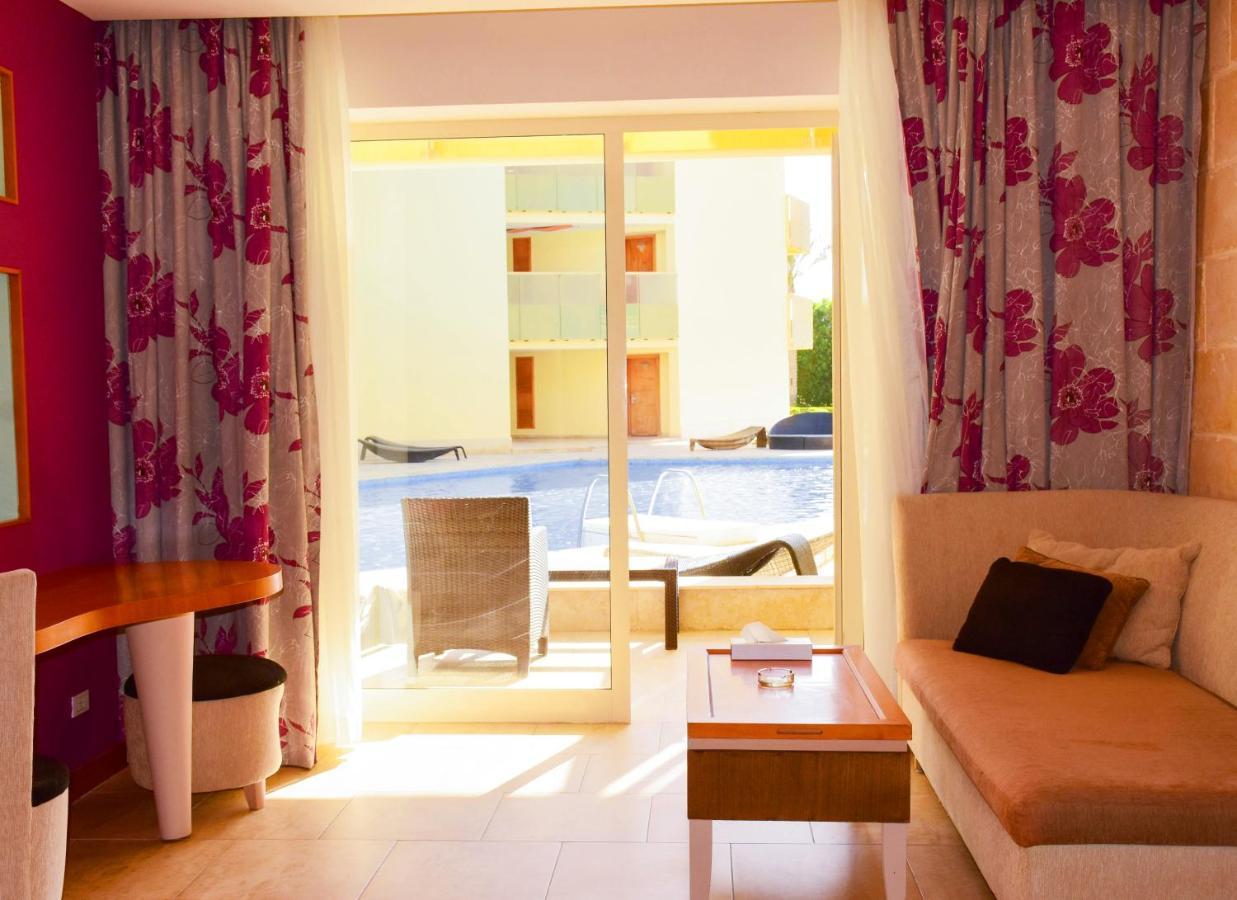 Superior Double or Twin Room Pool View