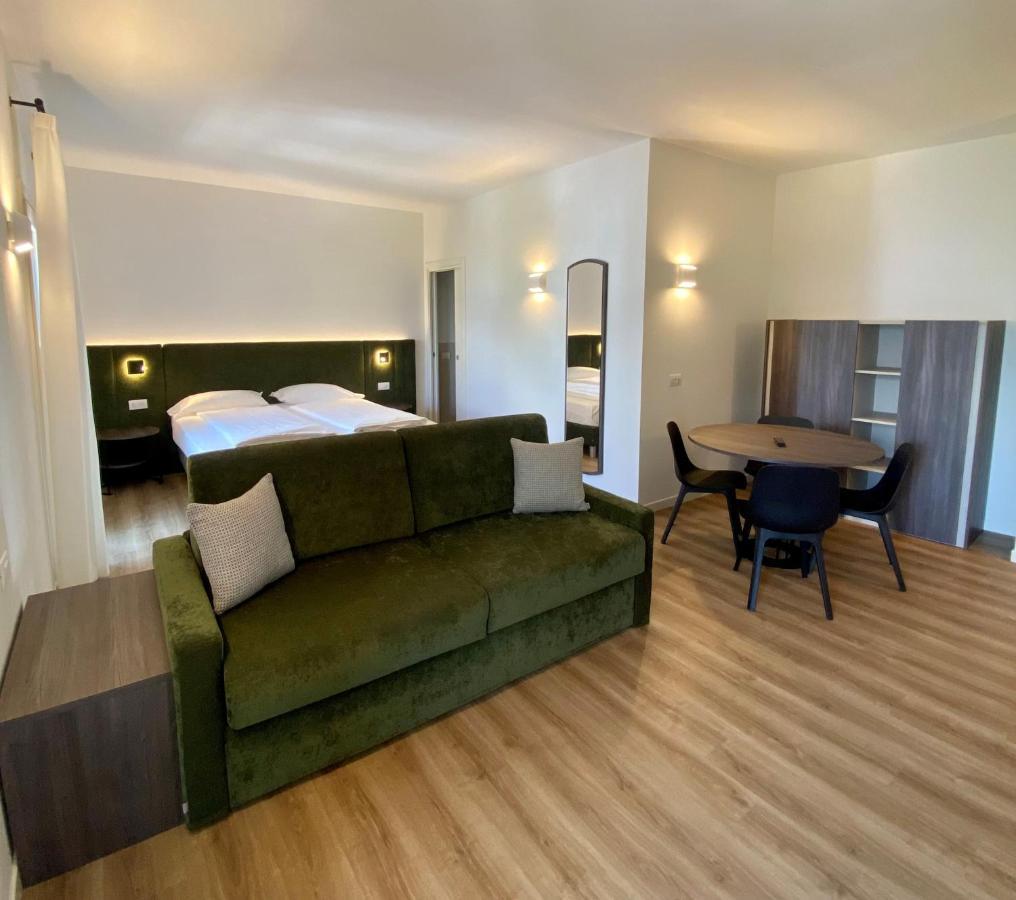 Junior Suite,1394370524:JPEG