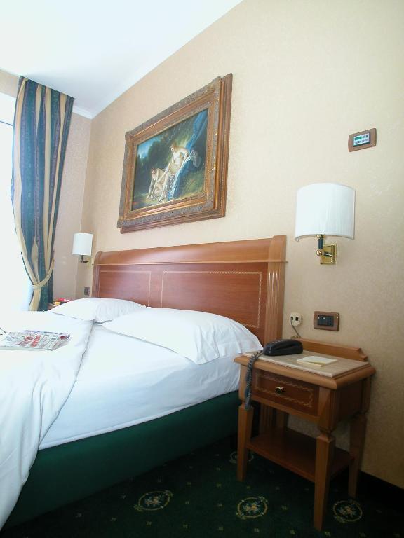 Deluxe Room,13911948:JPEG