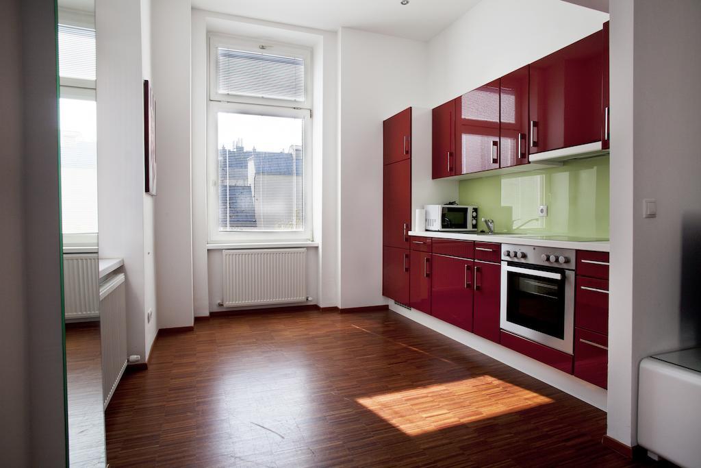 One-Bedroom Apartment,191143504:JPEG