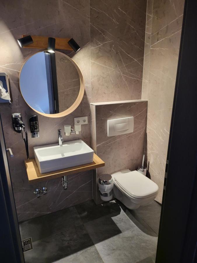 Double or Twin Room Shower