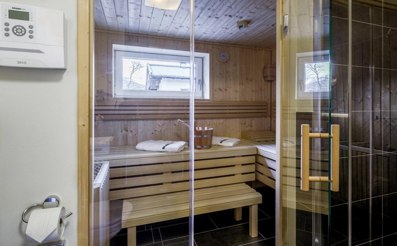 Four-Bedroom Penthouse Apartment,1390384370:JPEG