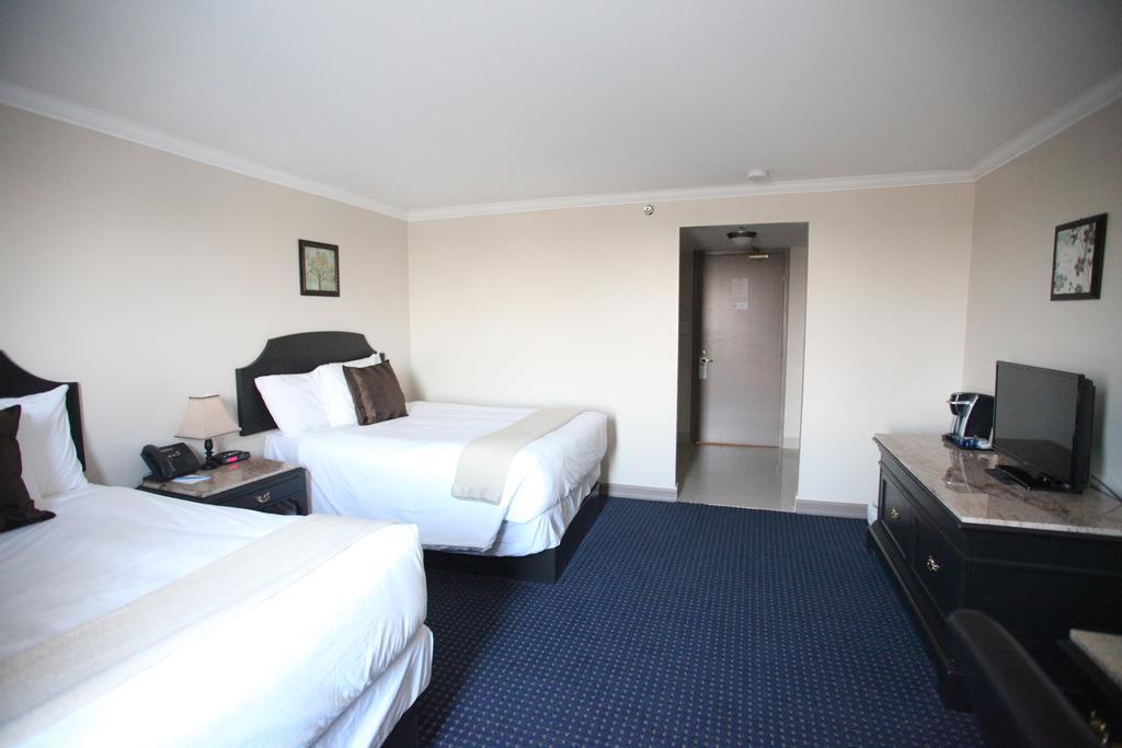 Executive Room Two Double Beds,706043044:JPEG