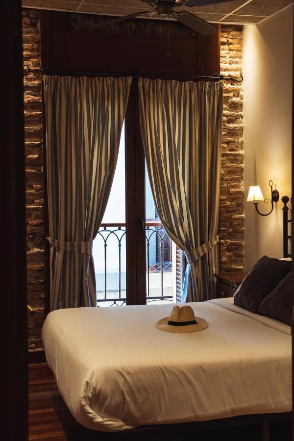 Double Room,1541957779:JPEG