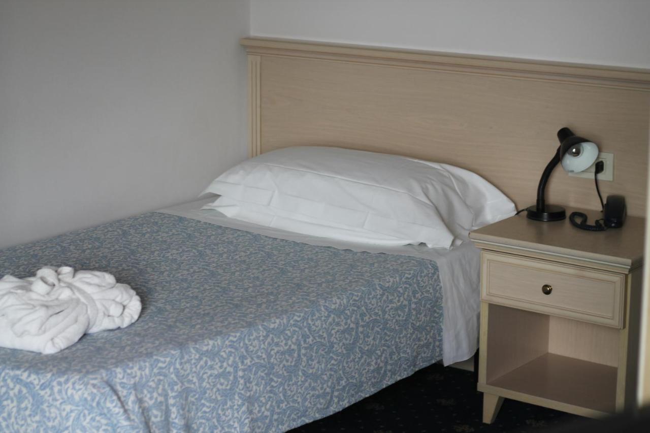Economy Single Room