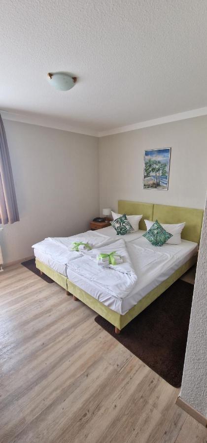 Double Room,1398795851:JPEG