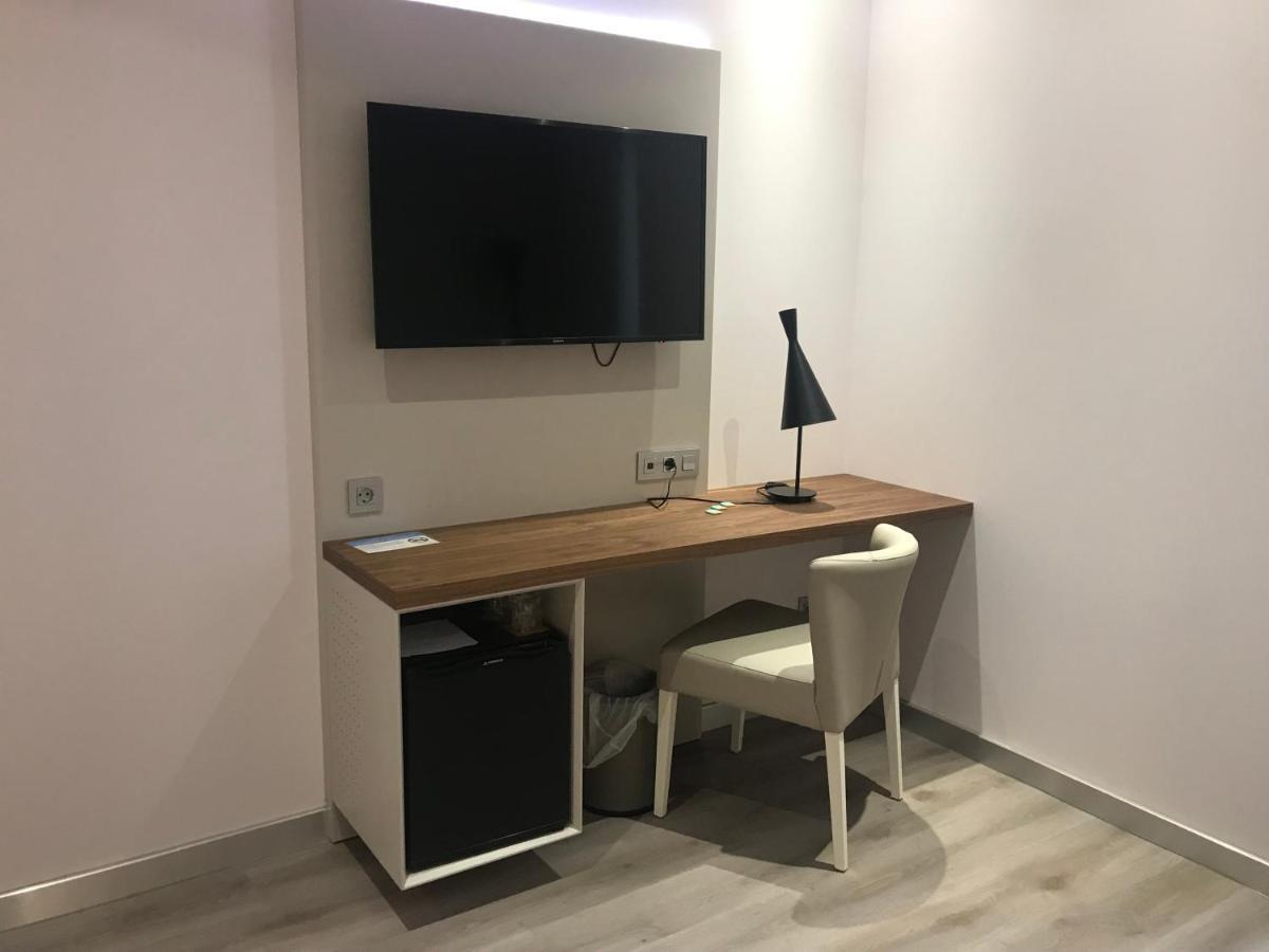 Deluxe Room,1643752555:JPEG