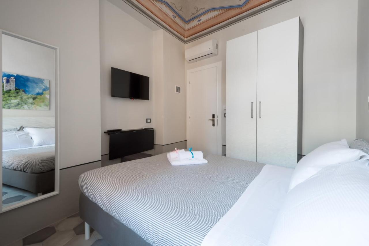 Double Room Private External Bathroom,1393565459:JPEG