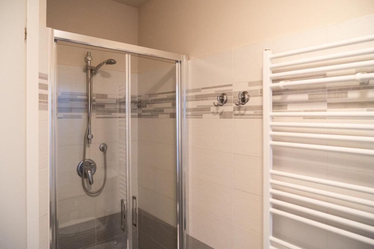 Twin Room Private Bathroom