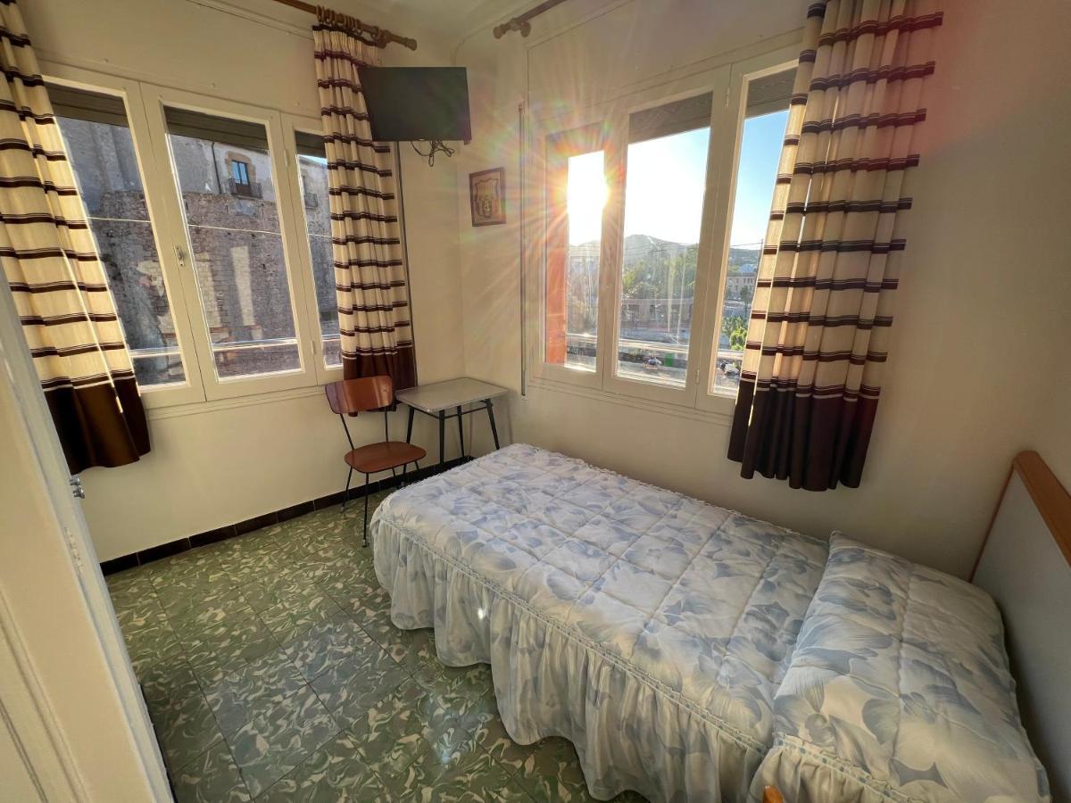 Single Room,1393914704:JPEG