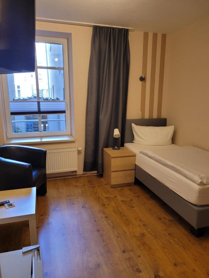Single Room,1580696465:JPEG