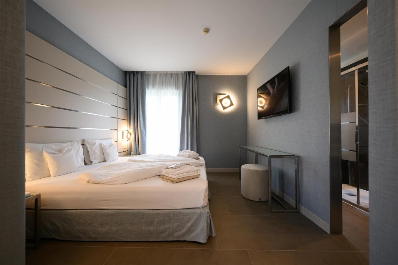 King Room Spa Bath