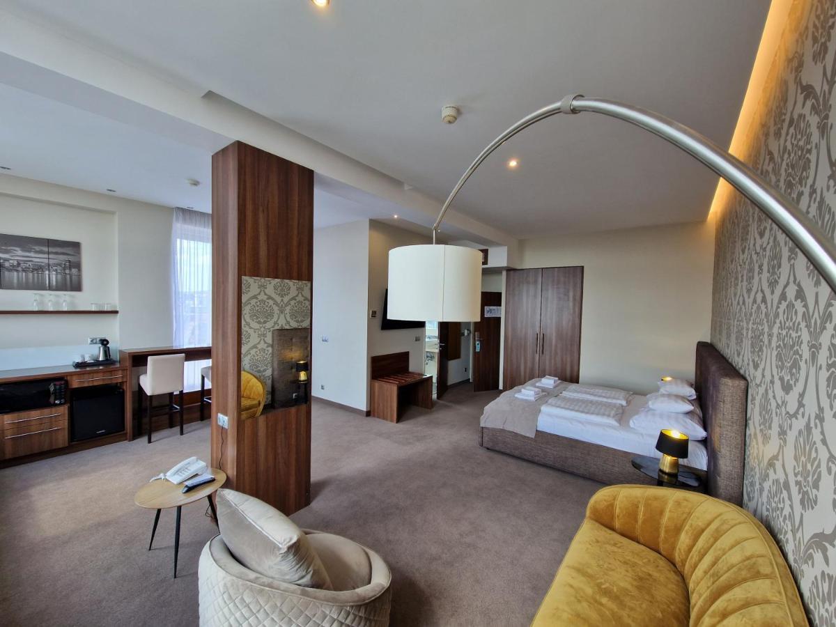 Panorama Suite with Terrace,1388585105:JPEG
