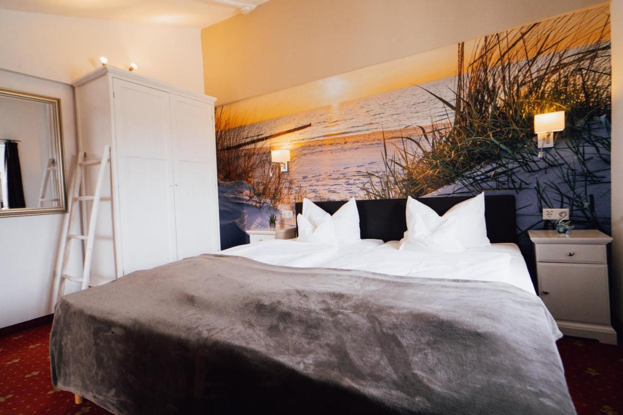 Small Suite