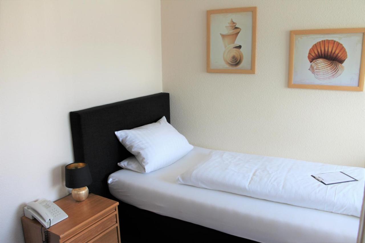 Single Room Private Bathroom