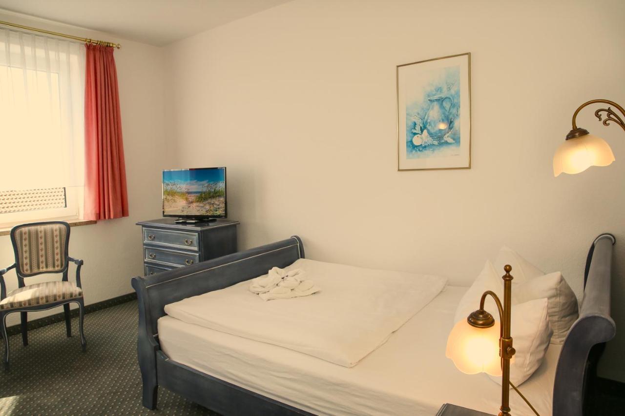 Large Single Room,1394113682:JPEG