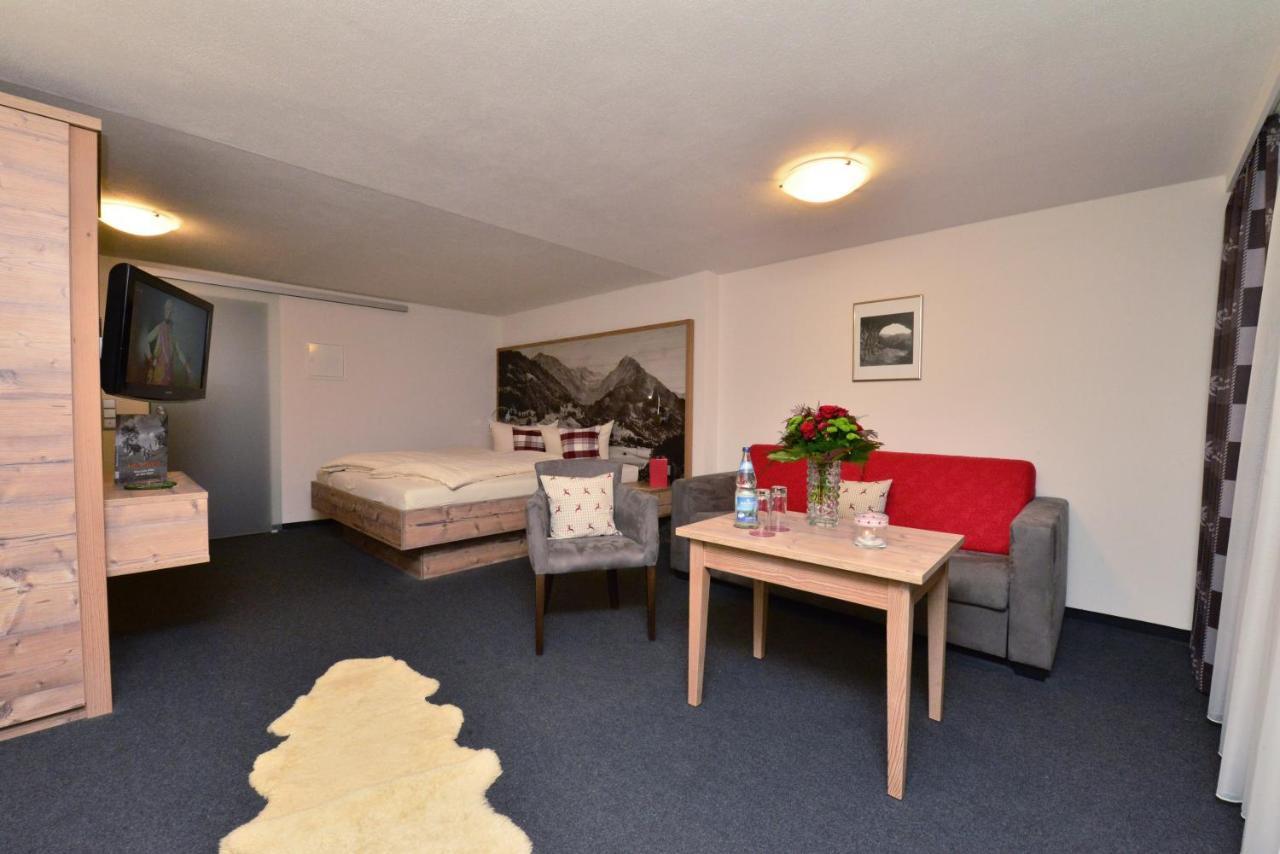 Panorama Double Room Mountain View