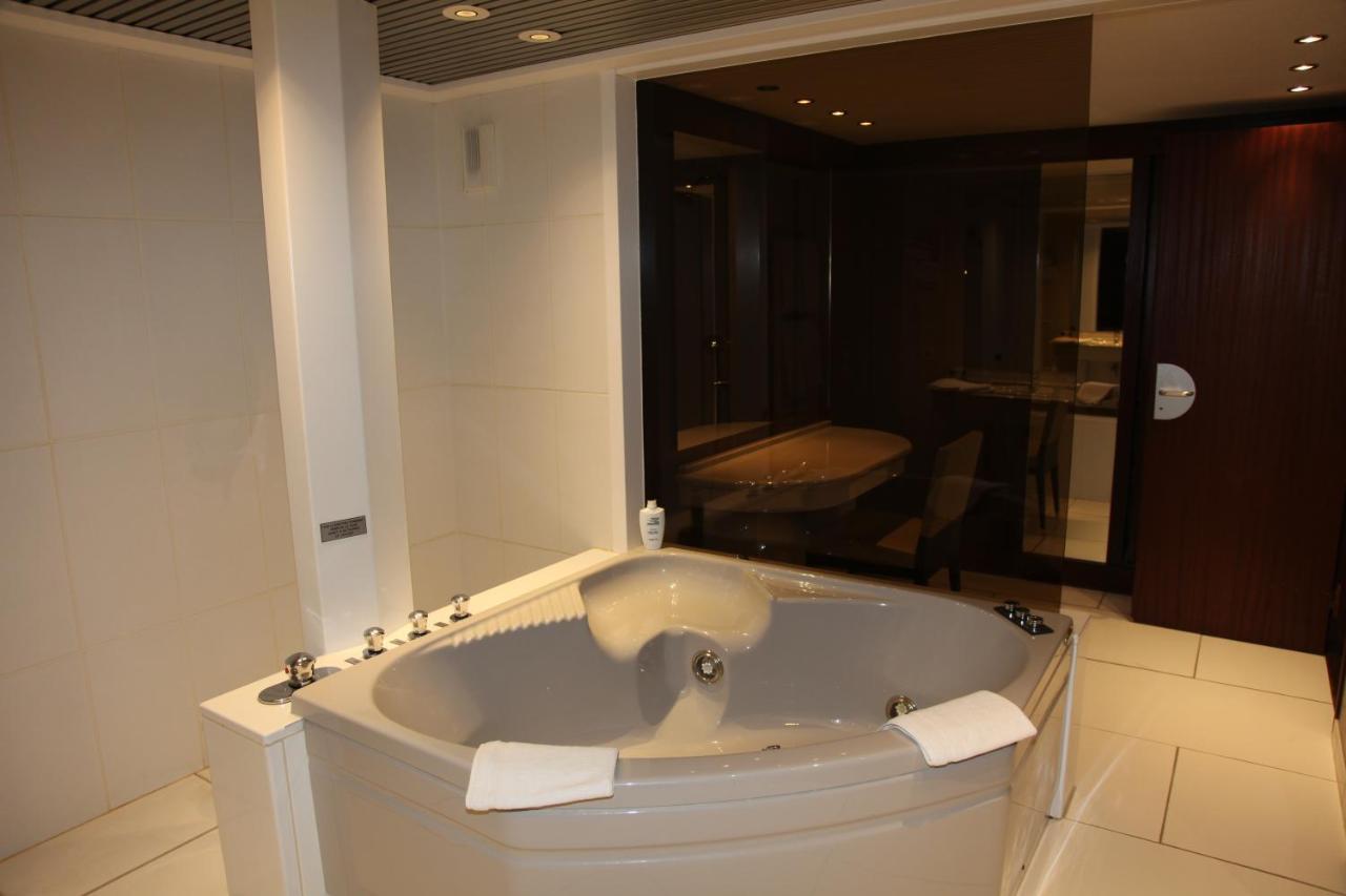 Superior Suite,951317275:JPEG