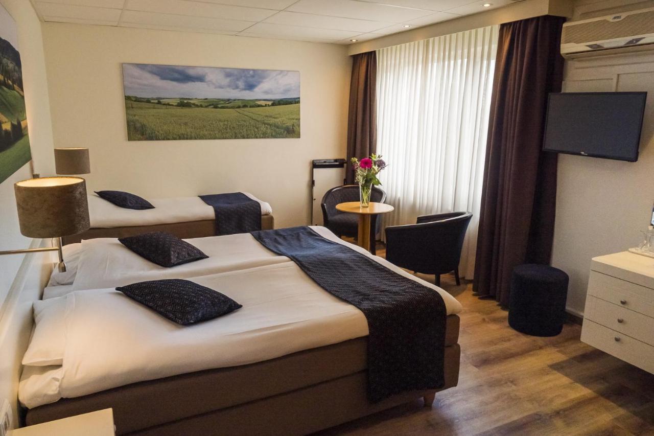 Deluxe Triple Room Non-Smoking