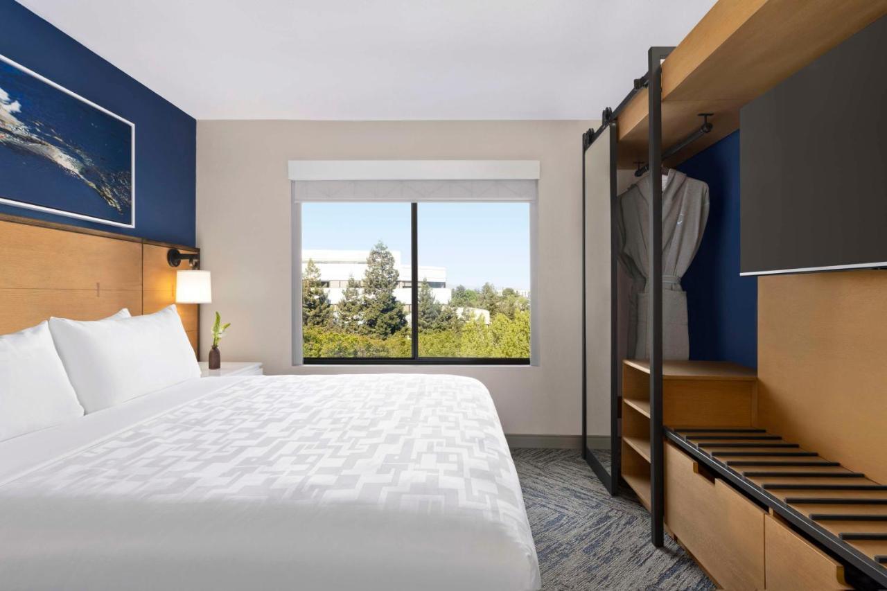 One-Bedroom King Suite,1395390350:JPEG