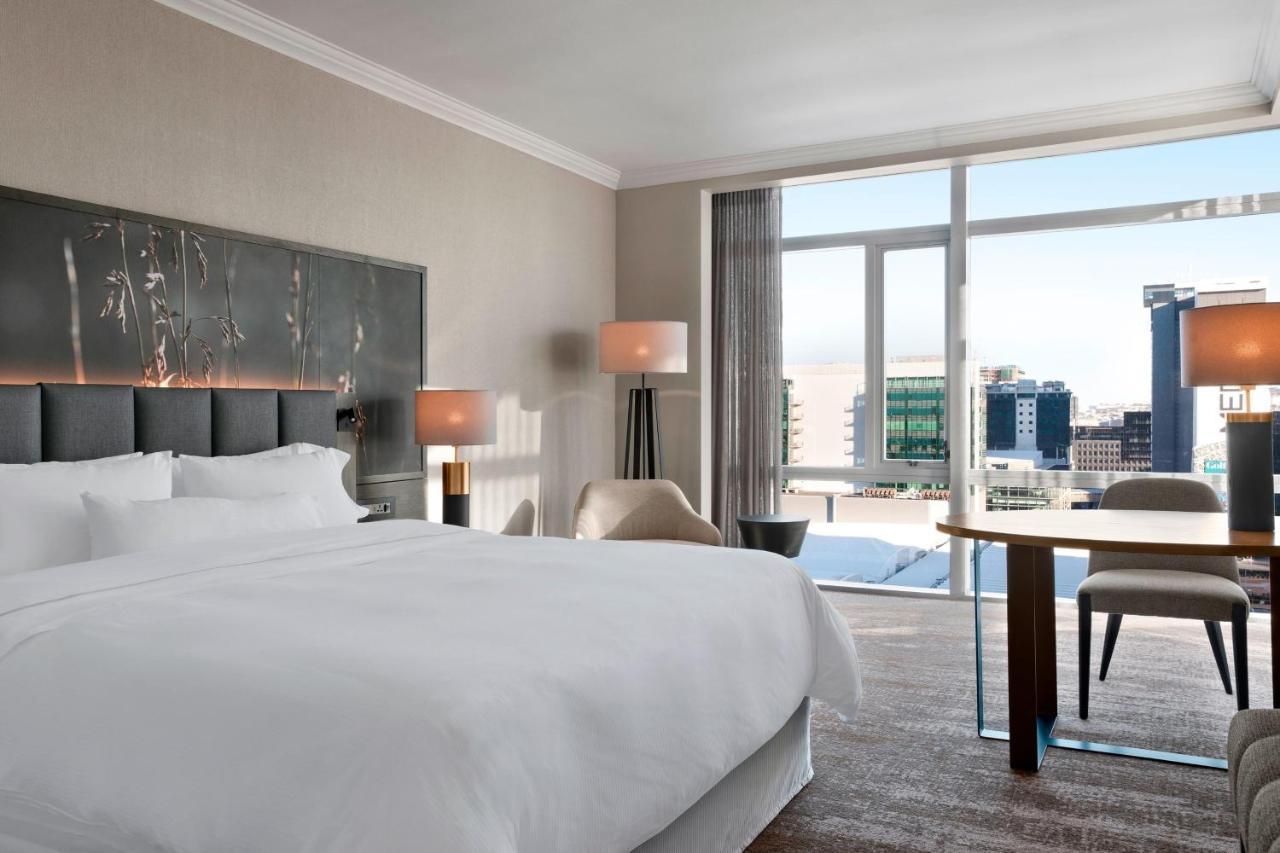 Executive King Room,1395690920:JPEG