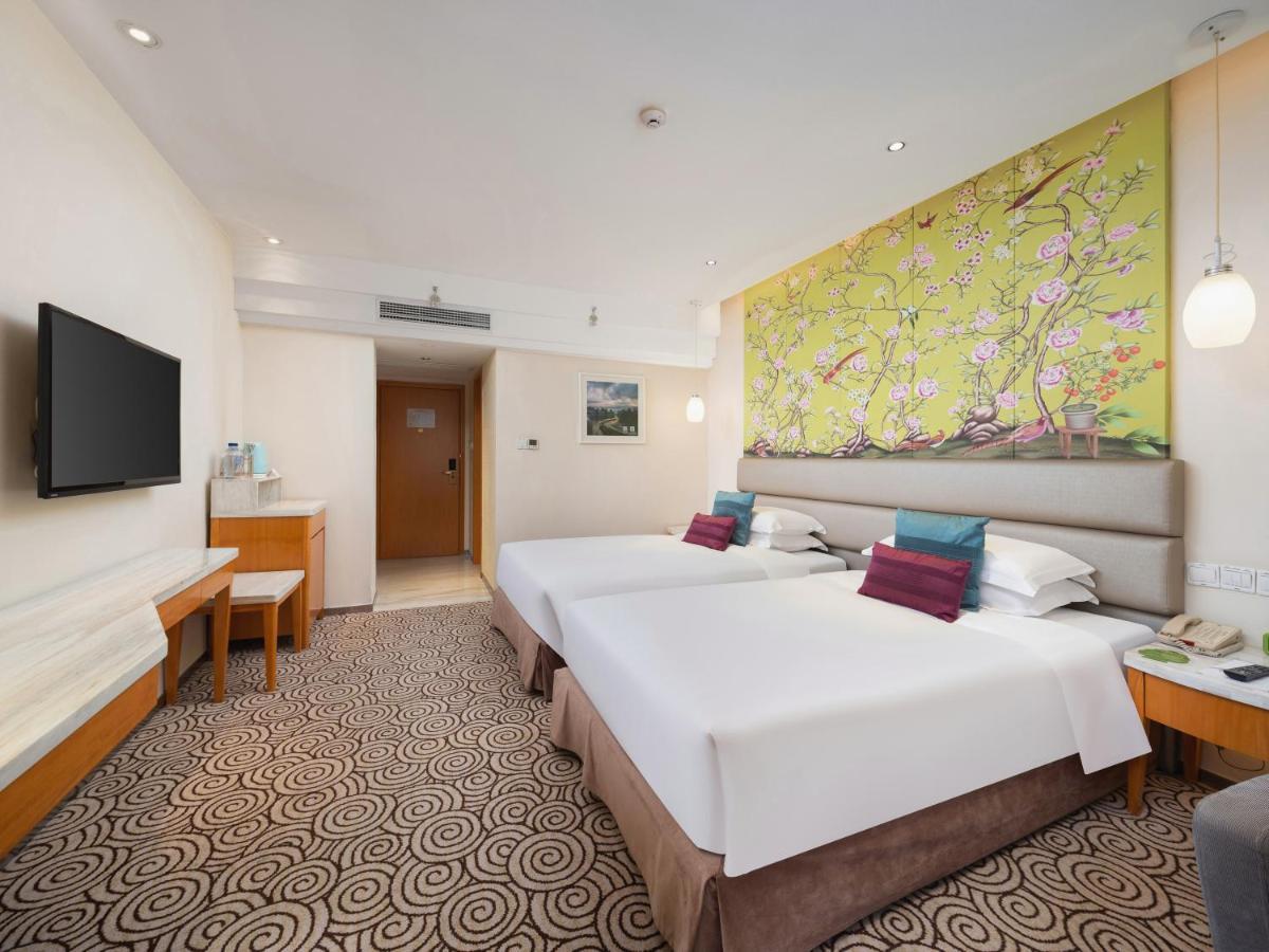 Elegant Twin Room(9th - 12th Floor)