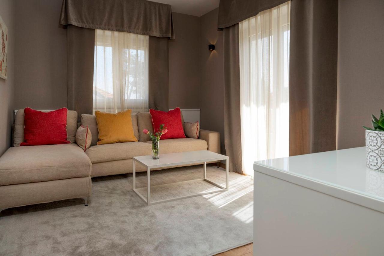 Junior Suite,1397448464:JPEG