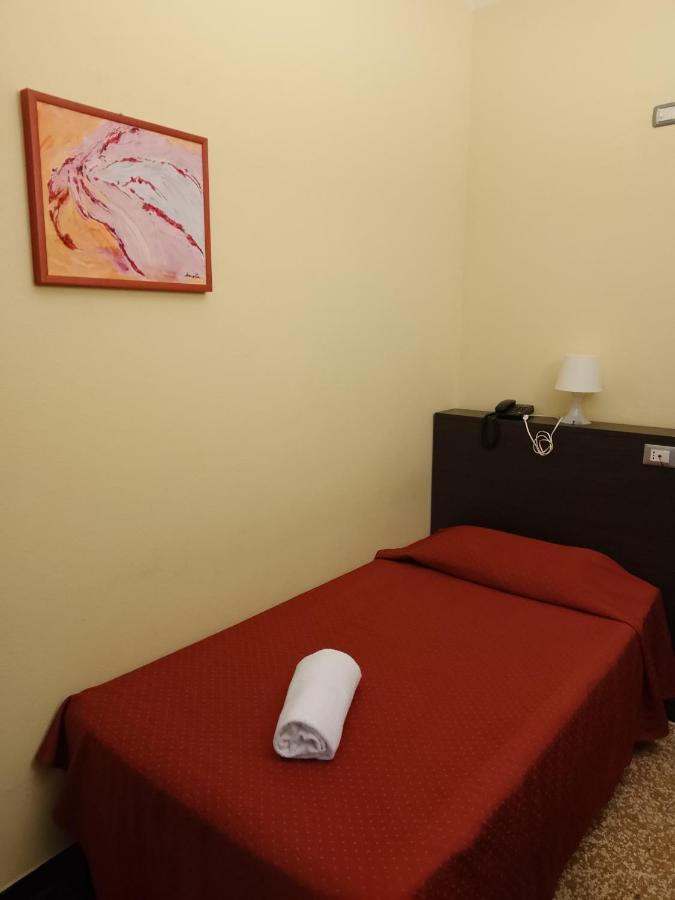 Standard Single Room,1498640041:JPEG
