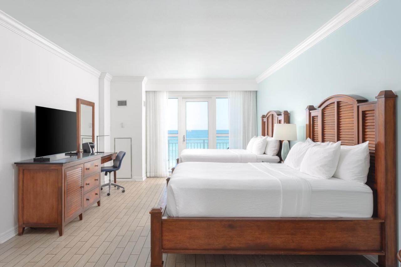 2 Queen Bay View Balcony
