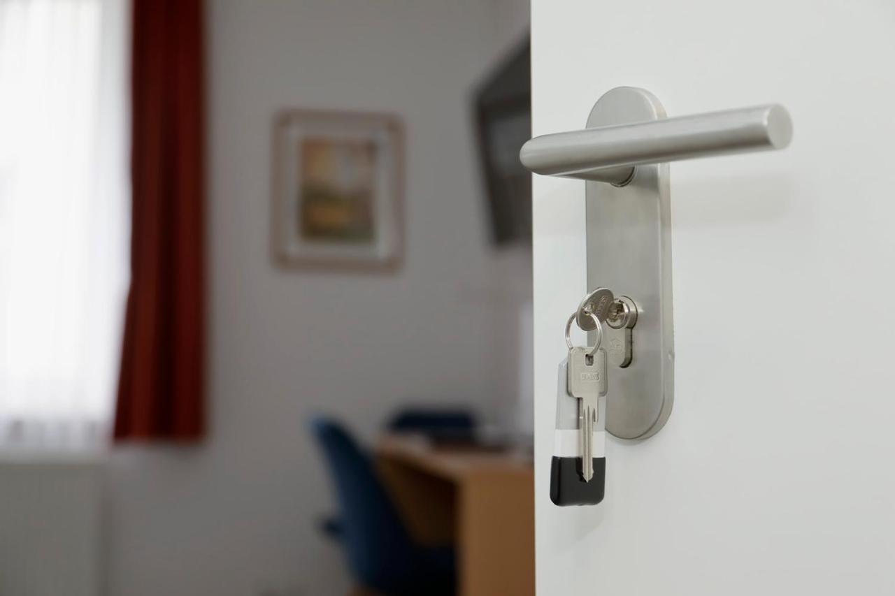 Double Room,1397704190:JPEG