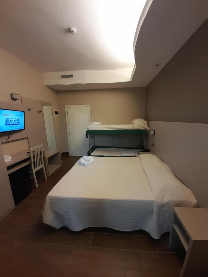 Comfort Triple Room