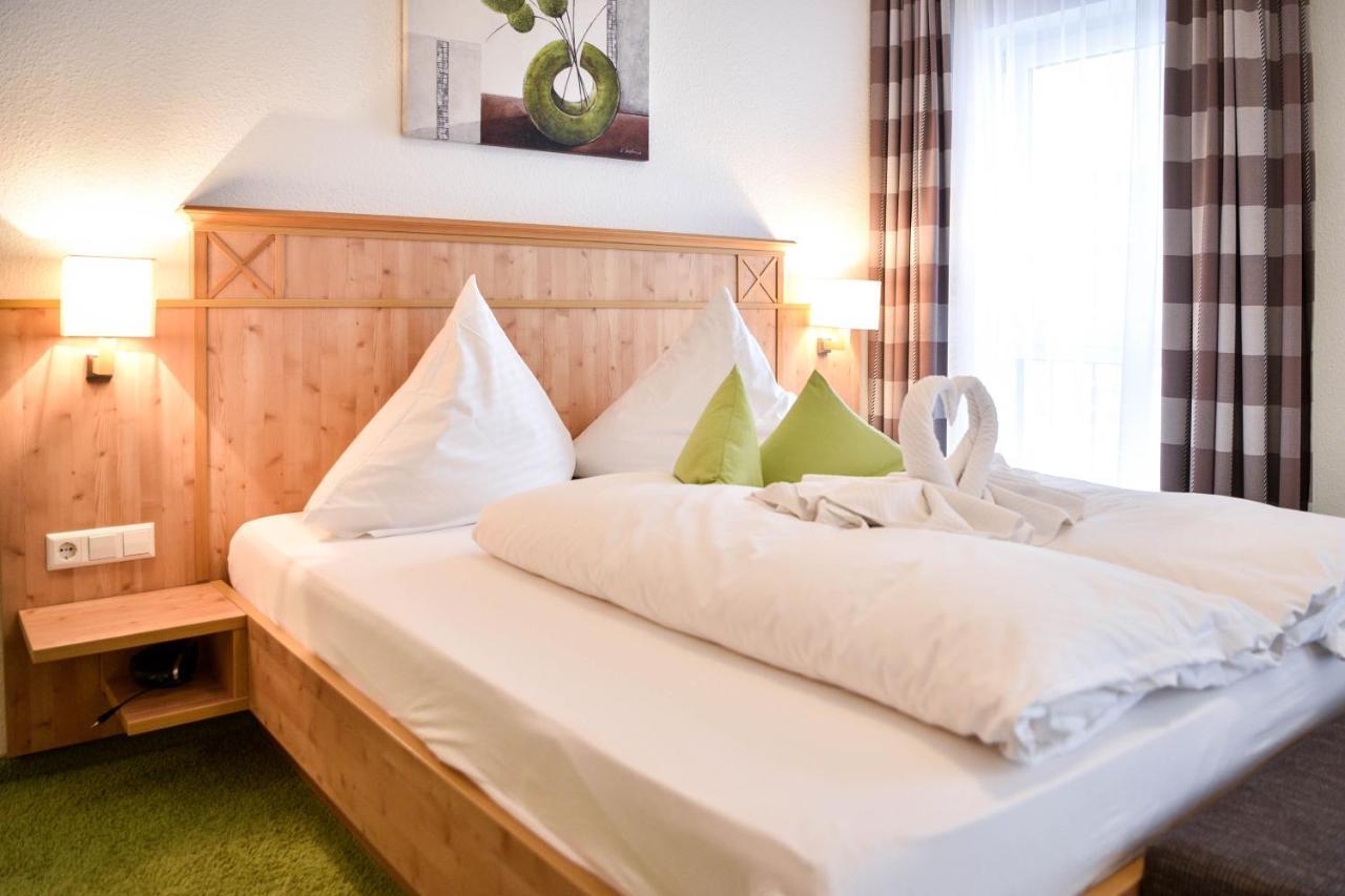 Large Double Room Balcony,1392488825:JPEG