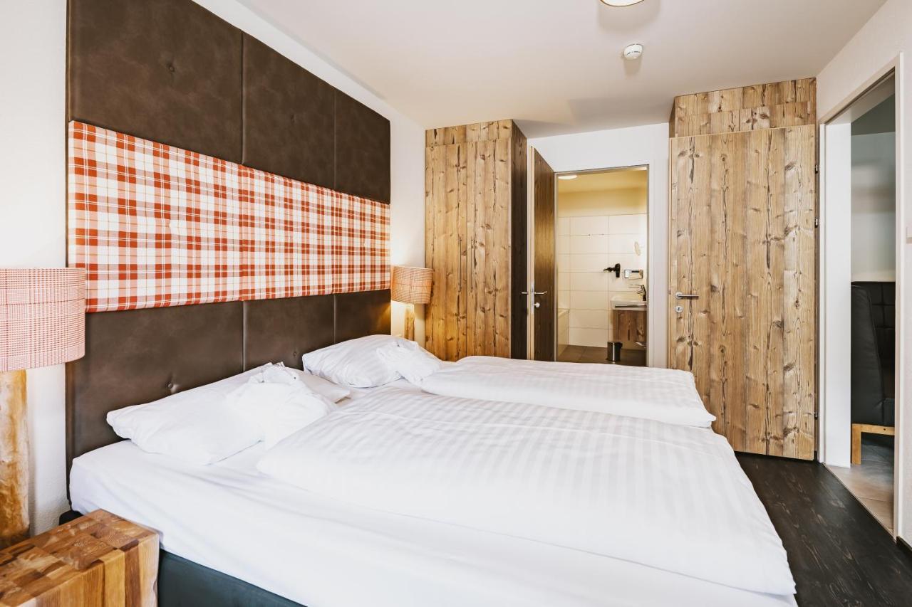 One-Bedroom Suite