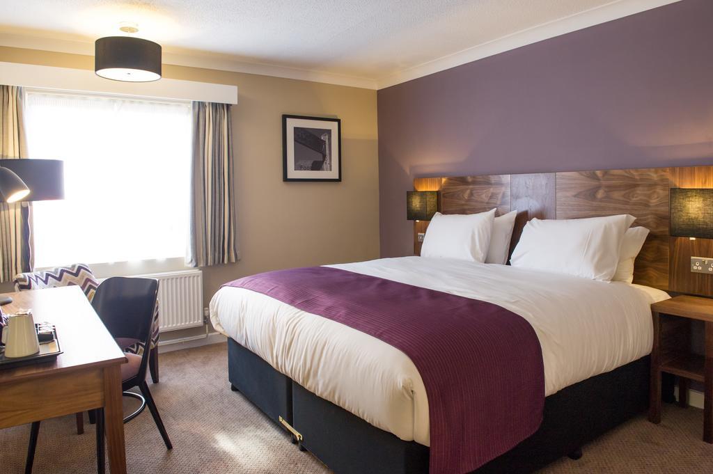 Large Double or Twin Room,419201550:JPEG