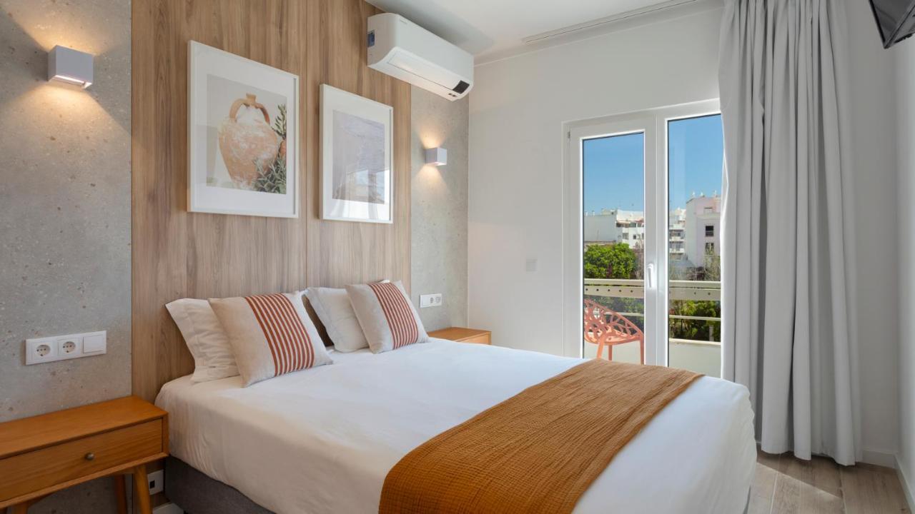 Double Room,1402640921:JPEG