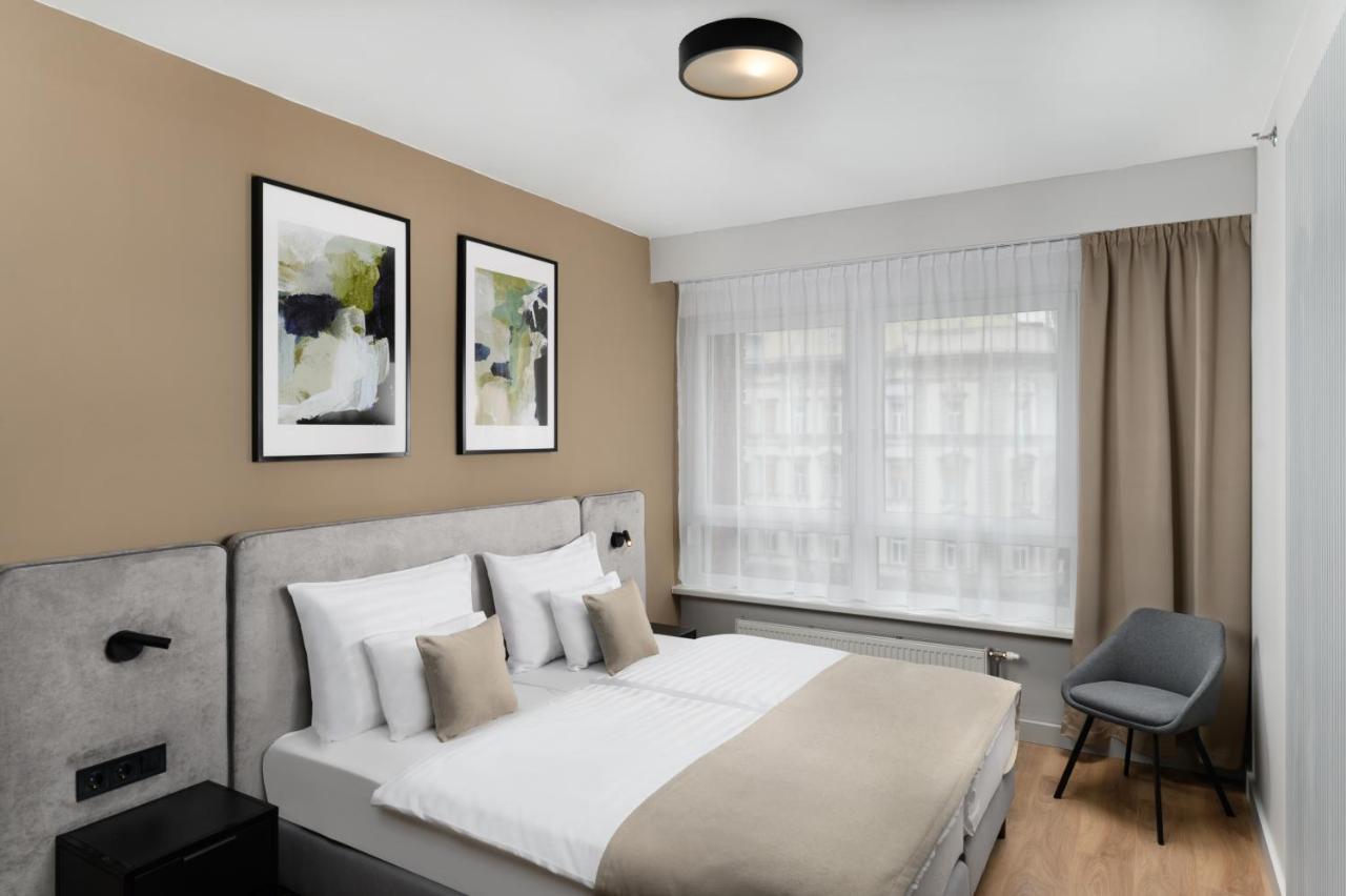 Two-Bedroom Apartment,1398602795:JPEG