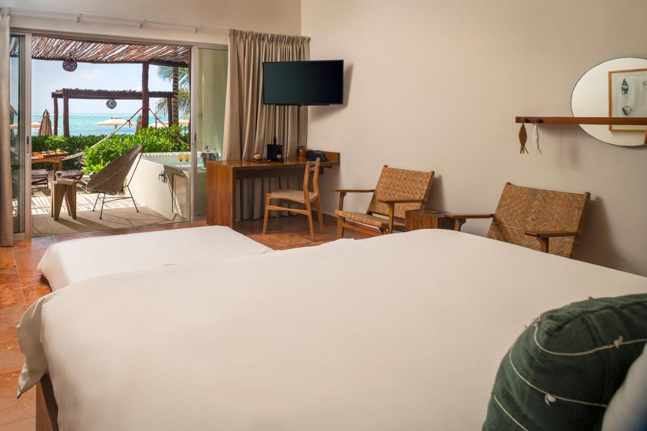 Master Suite Beach Front Plunge Pool