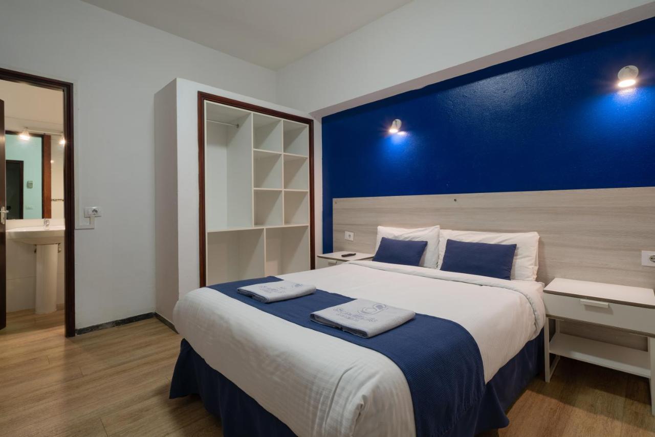 Double or Twin Room Private Bathroom