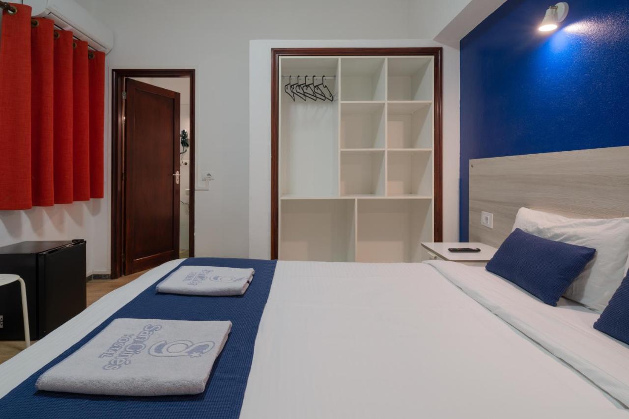 Double or Twin Room Private Bathroom