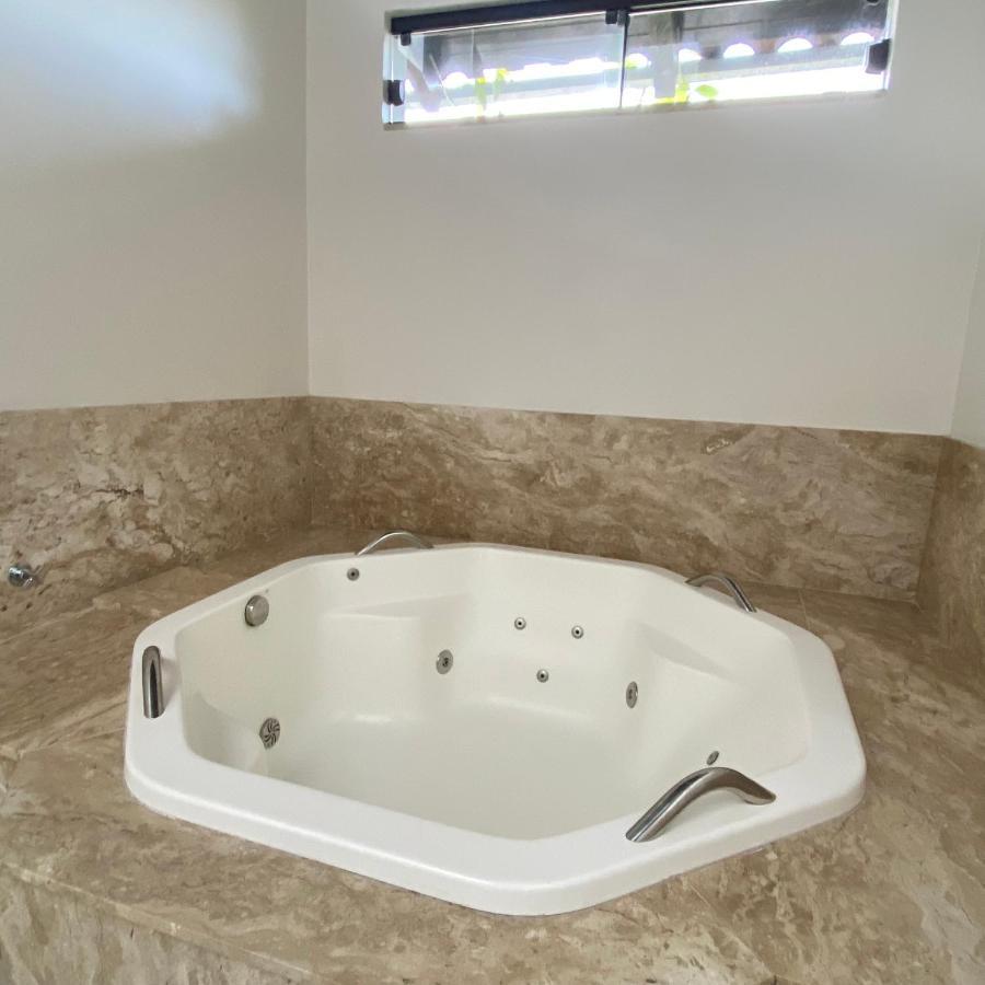 Deluxe Double or Twin Room Spa Bath