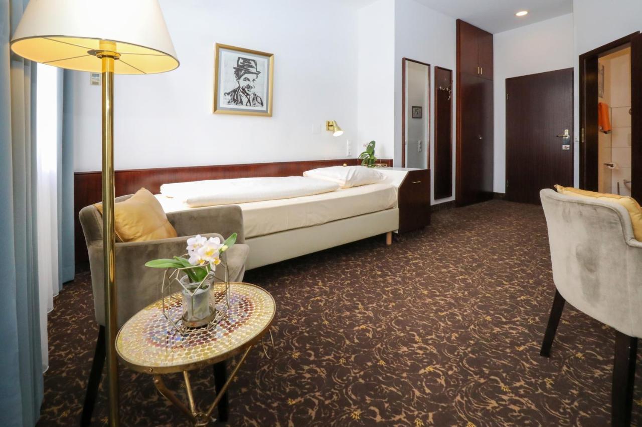 Premium Single Room