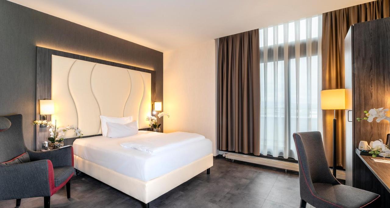 Superior Triple Room One Double One Single Bed