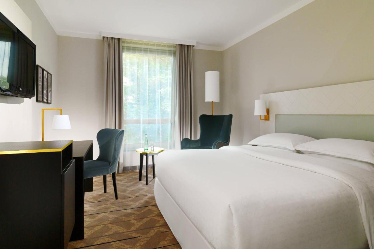 Superior King Room,1634395357:JPEG