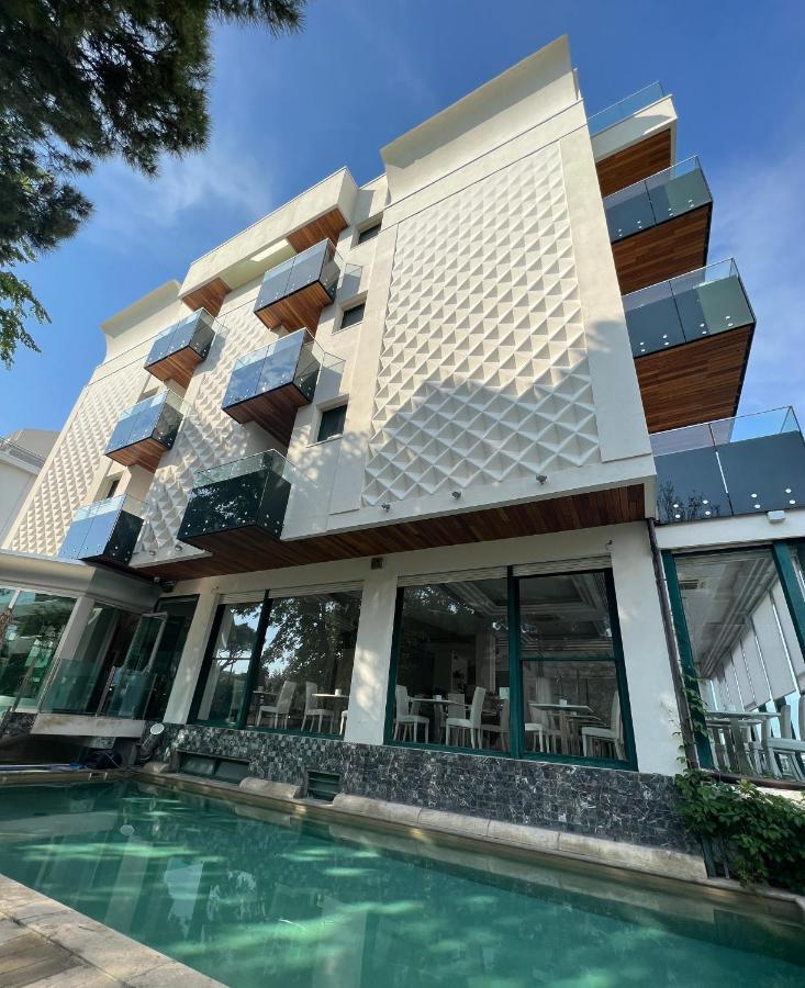 Superior Double or Twin Room Pool View