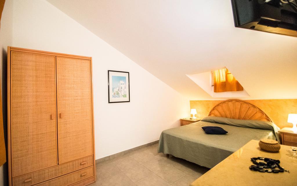 Two-Bedroom Apartment,140215380:JPEG