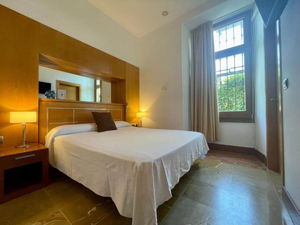 Standard Single Room,1405713434:JPEG