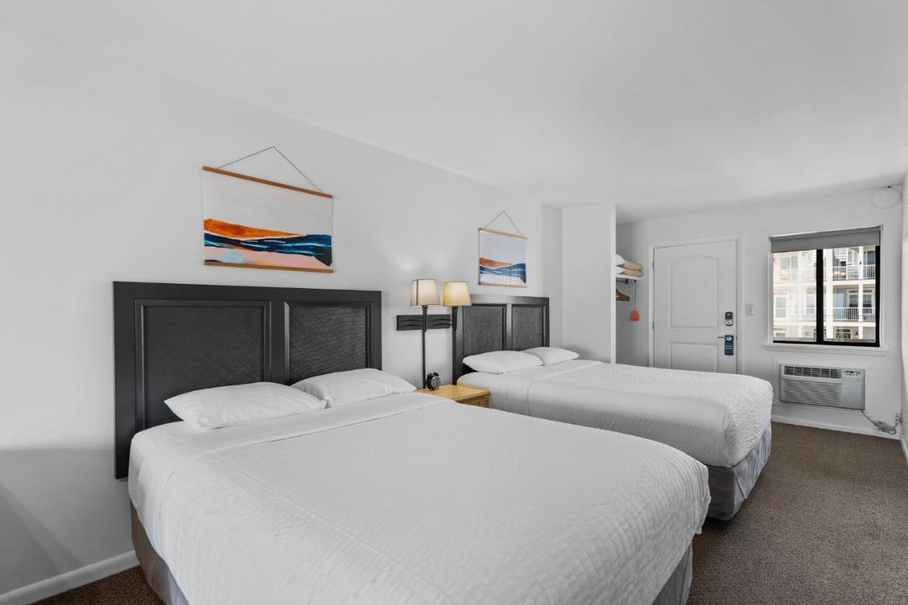 Queen Room Two Queen Beds