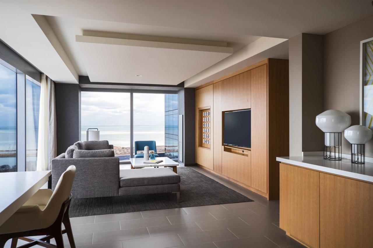 Executive King Suite,1403062319:JPEG